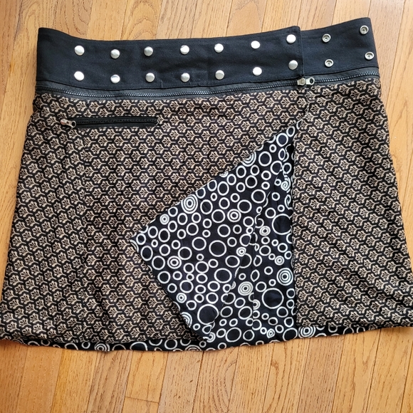 Festival Reversible Adjustable Wrap Mini Skirt One of a Kind Zippers & Snaps - Picture 9 of 14